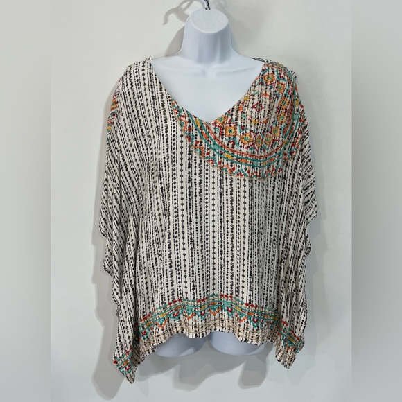 Savanna‎ Jane 100% Rayon Embroidered V Neck Poncho Top Size S-M - Picture 1 of 5